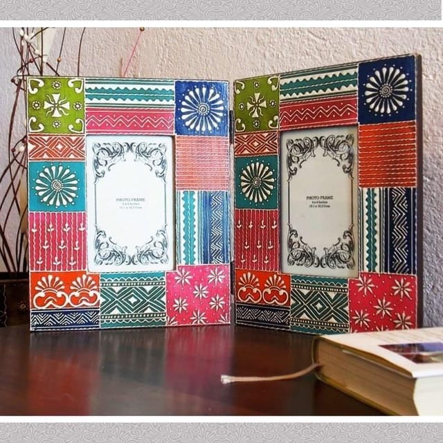 Painted and embossed photo frame "Dual"