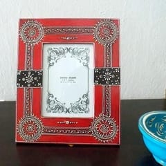 Painted & embossed wooden photo frame "Floral tendrils" pf41