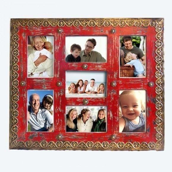 Painted and embossed photo frame "Family moments" pf36