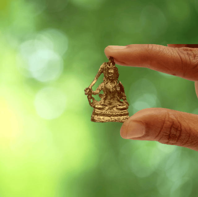 Rare Miniature Statue Gooddess Tara Holding Sword Kwan-Yin Guanyian, Unique Collectible Idol (11395)