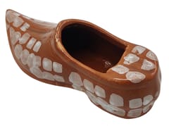 Ceramic Ashtray 'Kick the Butt': Funky Shoe Shaped Ash Tray For Cigarette Smokers (12363)