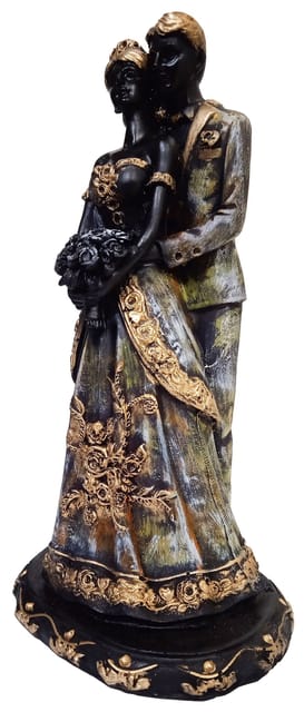 Resin Statue Forever Couple: Love Scene Newly Married Showpiece (12496D)