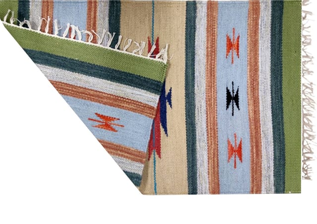 All-Season Area Rug / Carpet / Dhurrie in Wool - "Heaven's Steps": Handwoven by master artisans in Medium Size,6 Squre ft (10067c)