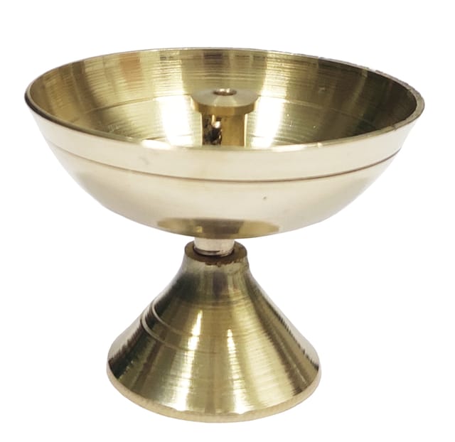Brass Oil Lamp Diya: Long Lasting Festival Deepam (12286)